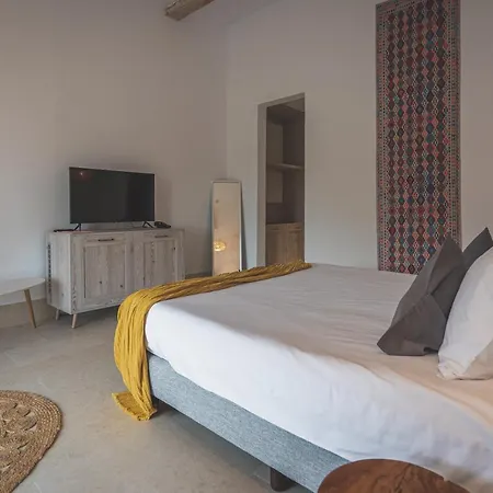 Hook Of - Le Mirage De La Hotel