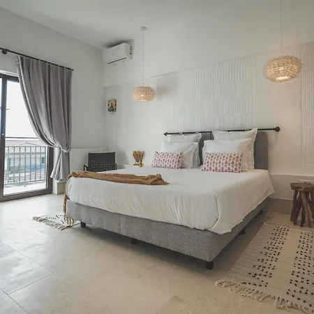 Hook Of - Le Mirage De La Otel Olimp